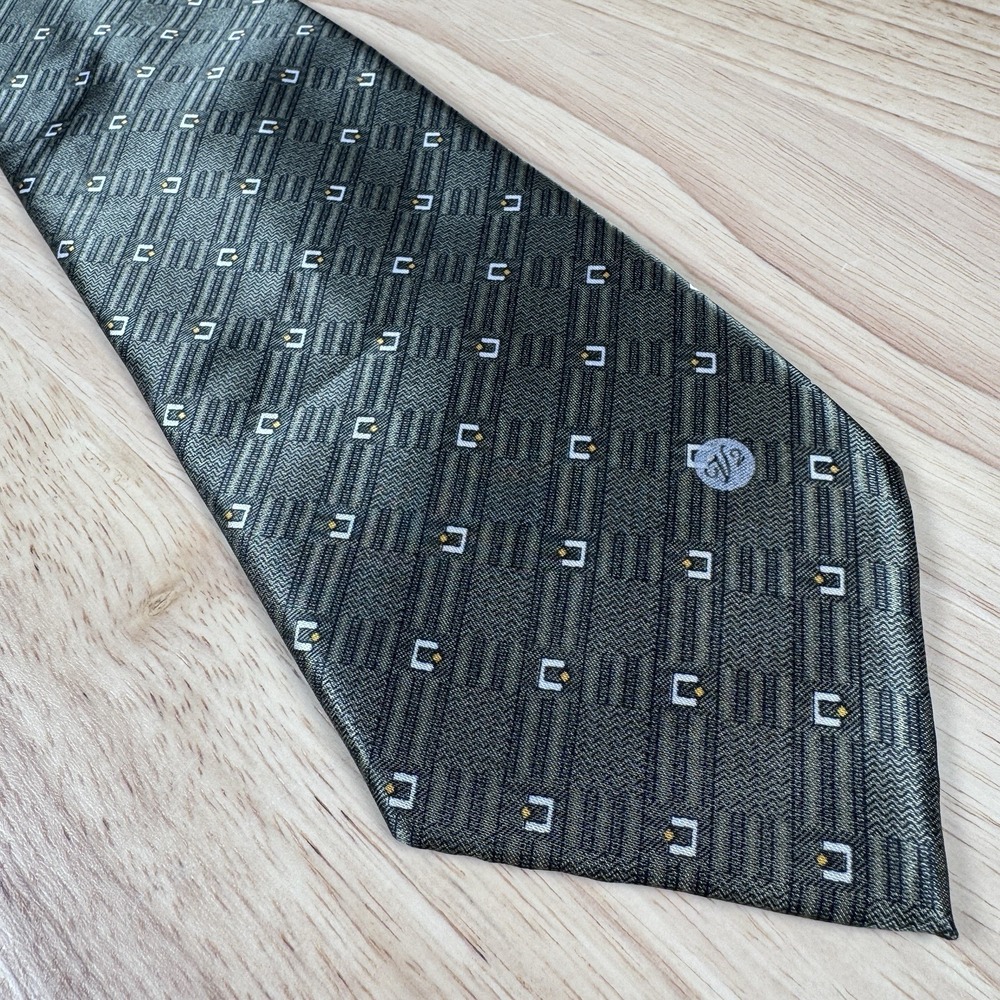 Vintage Versace Classic‎ V2 Tie Gray Hand made 100% Silk Quiet Luxury Excellent
